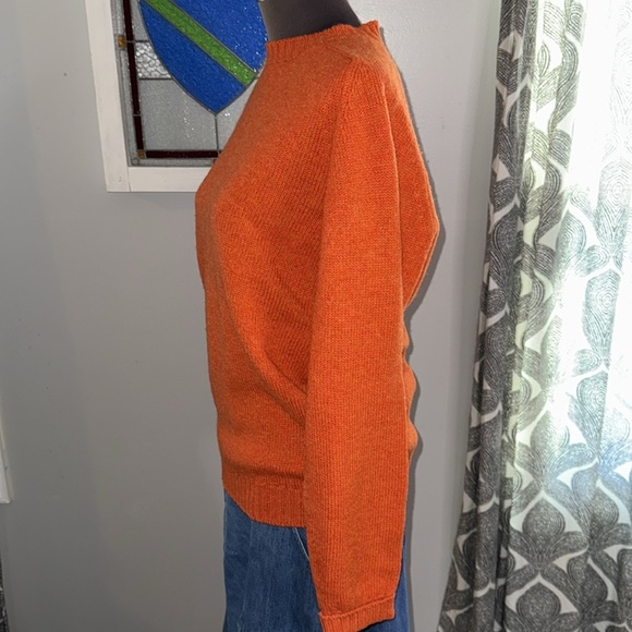 Aquascutum of London Vintage Orange Shetland Wool Crew Neck Sweater - Picture 3 of 7